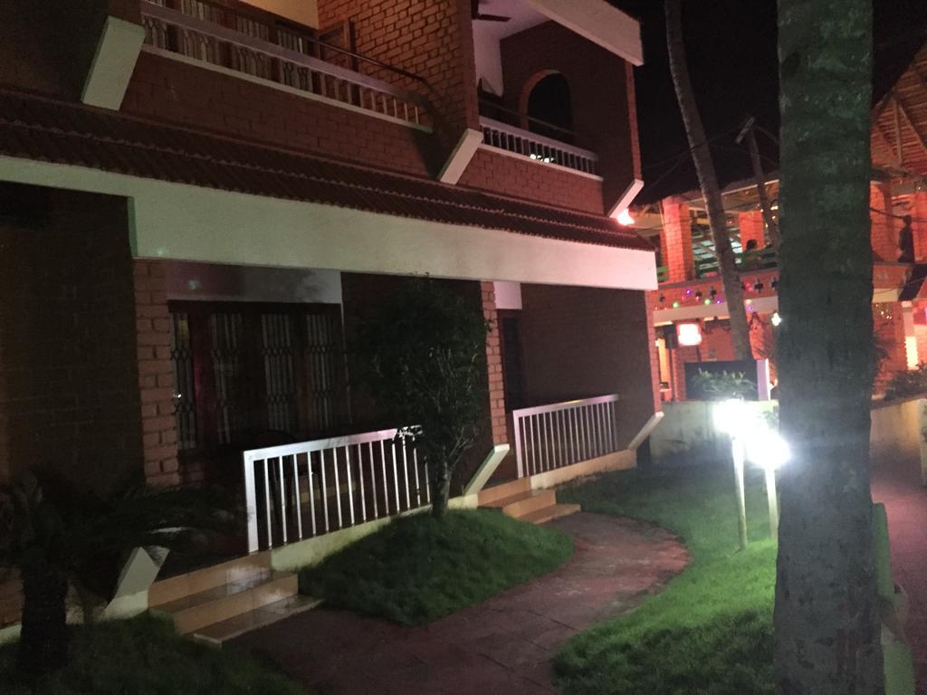 图沙拉酒店 可瓦兰 外观 照片